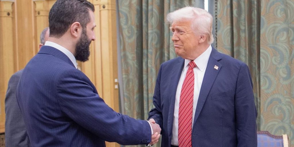 Incontro Storico alla Casa Bianca: il Presidente Siriano Ahmed Şara incontra il Presidente degli Stati Uniti Trump