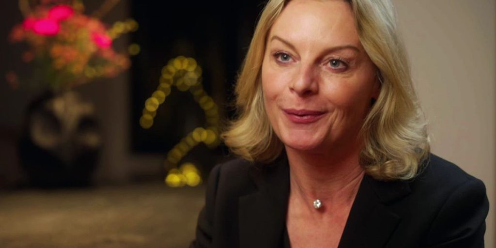 Susanne Steiger taglia un gioiello in Bares für Rares e realizza un piccolo profitto