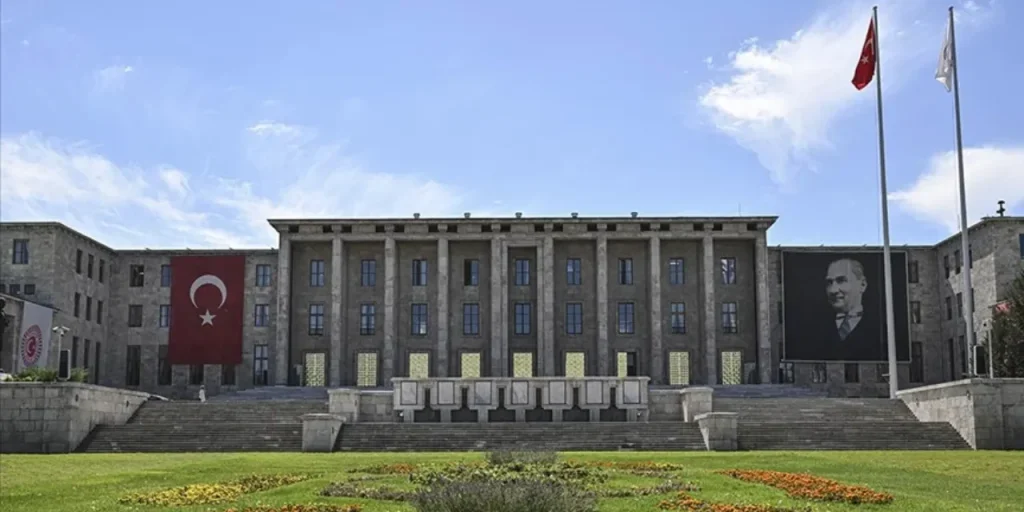 Parlamento turco respinge accuse di molestie sistematiche dal 2018