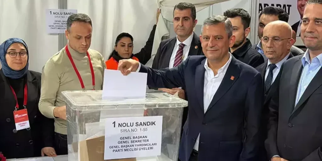 CHP e IBB nominano figure accusate di corruzione, ignorando richieste di pulizia