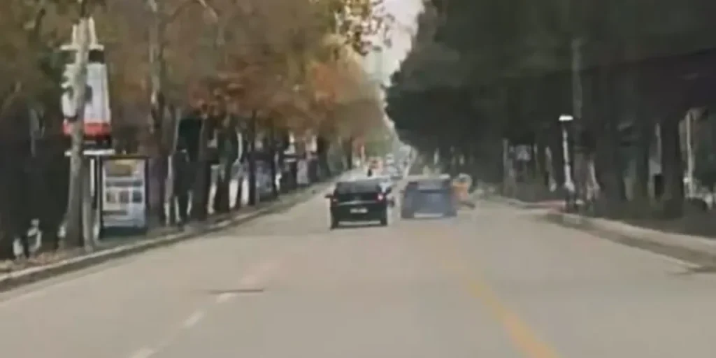 Per favore, inviami il contenuto originale dell’articolo (o almeno una parte significativa) così potrò procedere con la creazione del titolo.