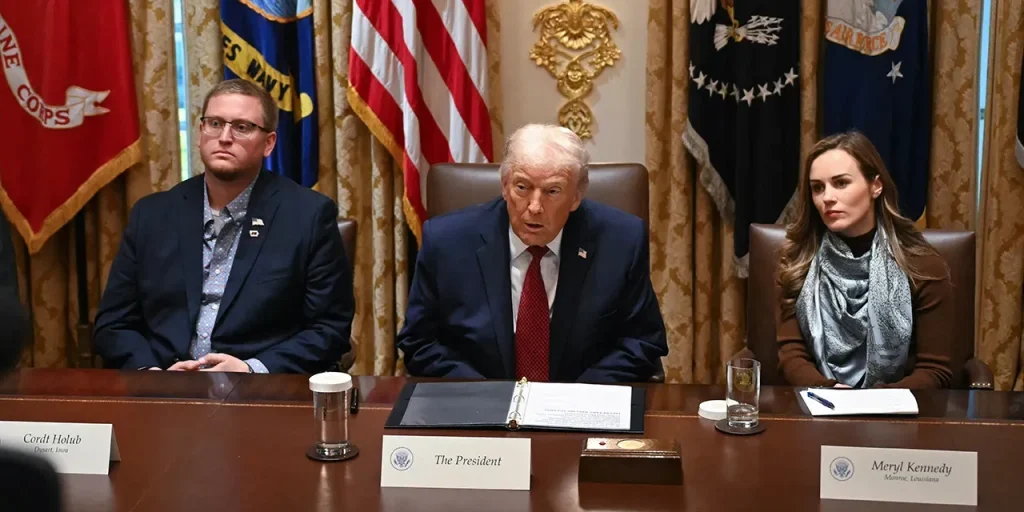 Trump attribuisce al Segretario Hegseth la decisione di non rilasciare le immagini della rapina sul veliero