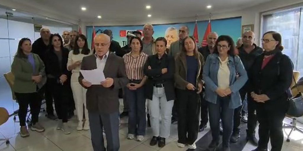 Tunceli'de demokrasi isyanı! CHP'li il başkanı ve yönetim kendilerini binaya kilitledi