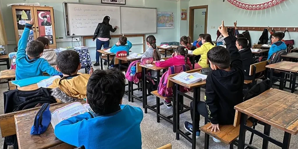 Interesse verso l'insegnamento e l'accademia in calo tra gli studenti di successo