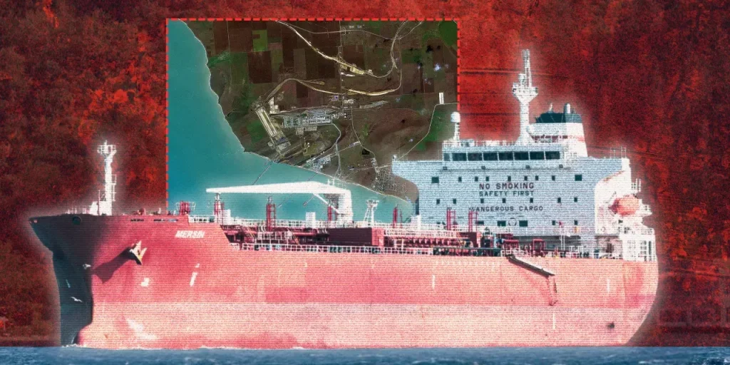 Petroliera turca Mersin esplode vicino a Dakar: 39.000 tonnellate di carburante in pericolo