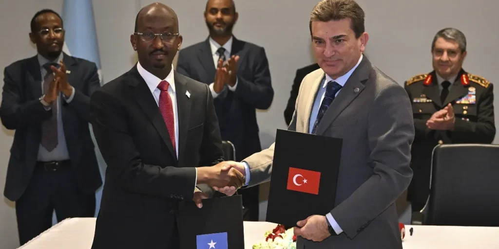 Somalia: accordo con OYAK per rafforzare l'economia e la cooperazione con la Turchia