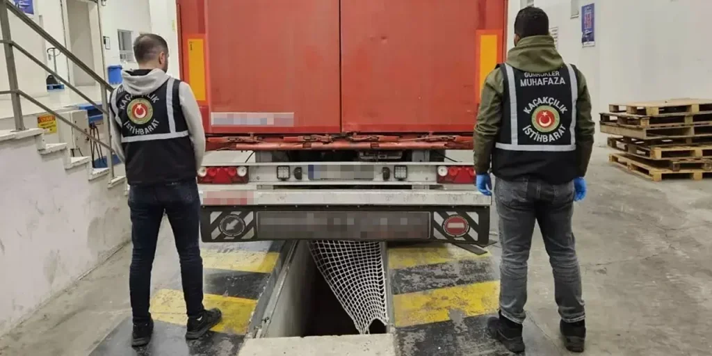 Operazione di confisca di droga da 1,26 miliardi di lira alle frontiere turche