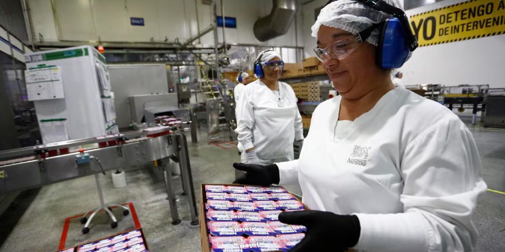 Türkiye'de de çok satıyor! Gıda devi 16 bin kişiyi işten çıkaracak