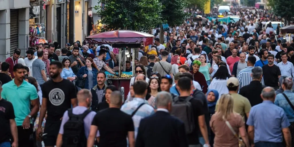 Turchia: disoccupazione diminuita a 2 736 000 persone e tasso al 7,7 % a dicembre 2025