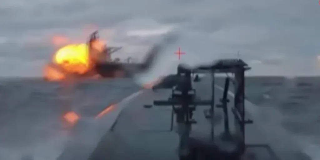 Ucraina attacca la petroliera russa Dashan nel Mar Nero con drone marino