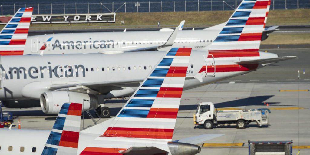 Shutdown negli Stati Uniti: caos negli aeroporti, ritardi e cancellazioni di voli a causa della mancanza di personale di sicurezza