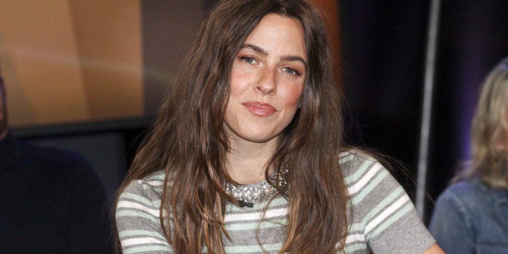 Vanessa Mai commossa durante la performance natalizia su Let's Dance