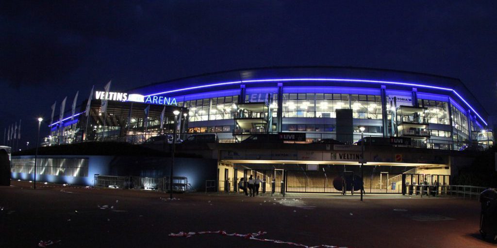 Evento in Veltins‑Arena annullato: fan esprimono frustrazione e speranza di riprogrammazione