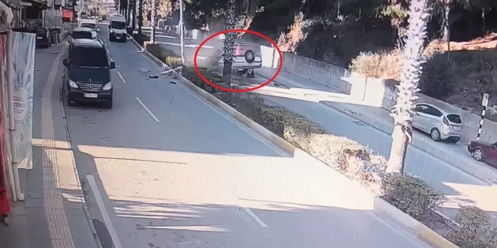 Mi servirebbe il testo completo dell’articolo per poter creare un titolo informativo adeguato. Grazie!