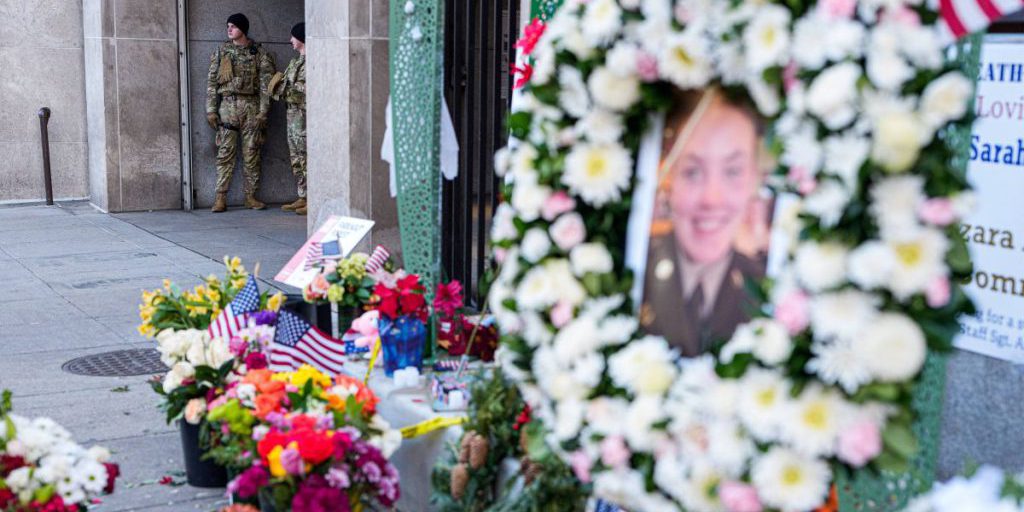 Presidente Trump annuncia progressi del militare sopravvissuto dopo l'attacco a Washington