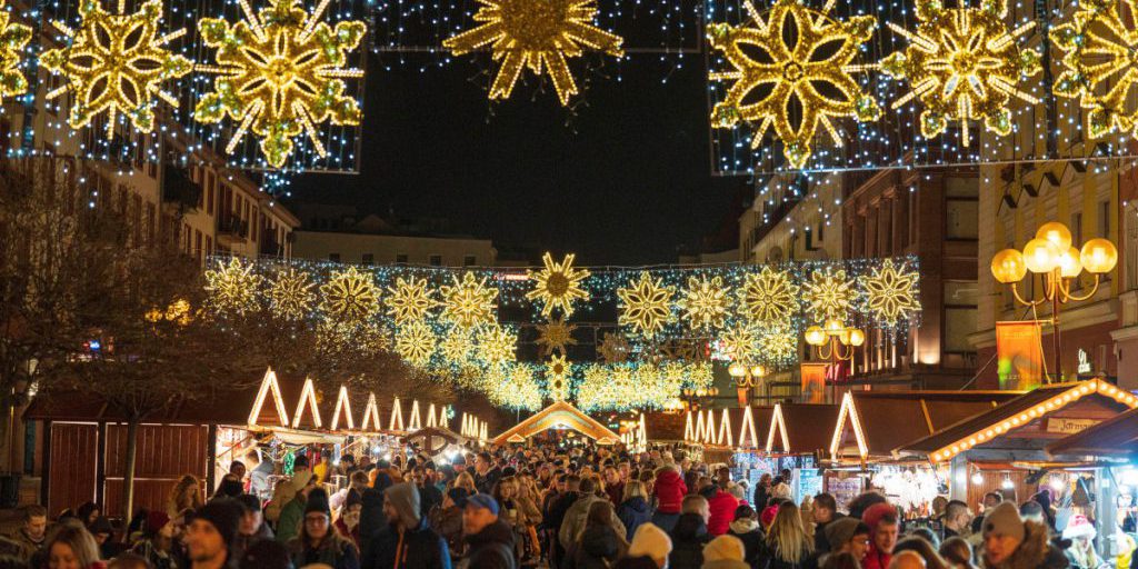 Visitante ferito dopo aggressione da venditore al mercato di Natale