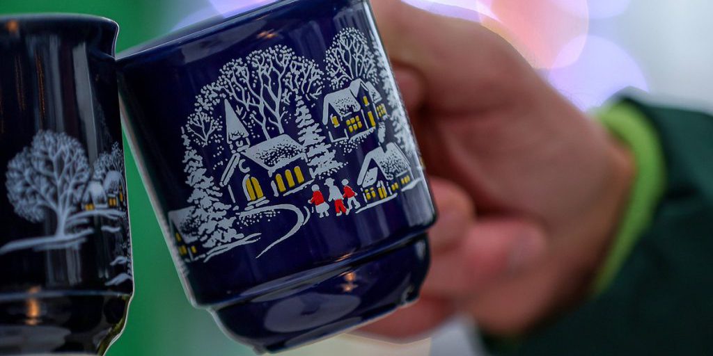 Glühwein-Ansage vor Weihnachtsmarkt Dortmund – so viel kostet das Heißgetränk 2025