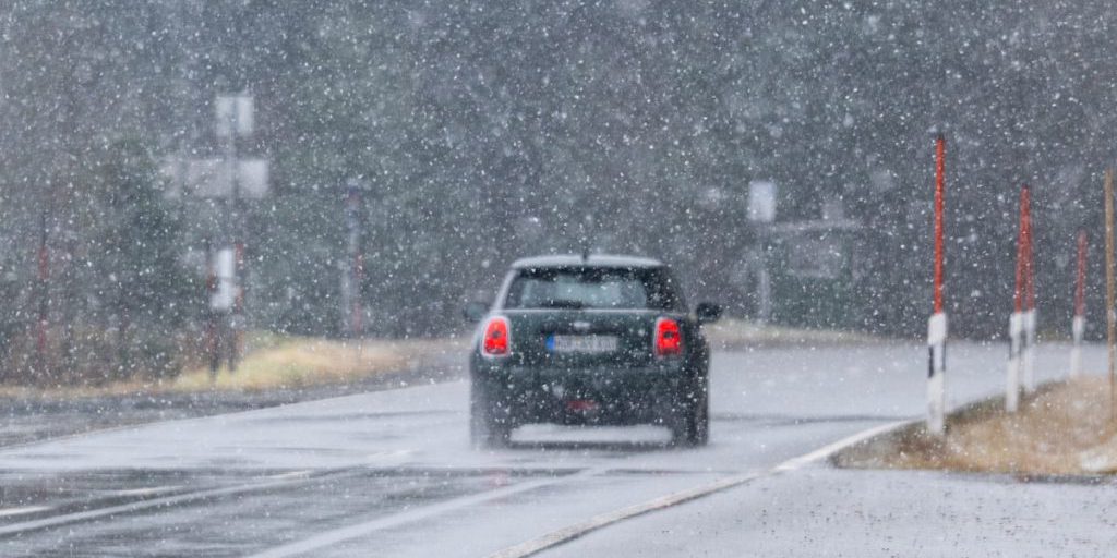 Maltempo invernale in Germania: neve, ghiaccio e caos stradale