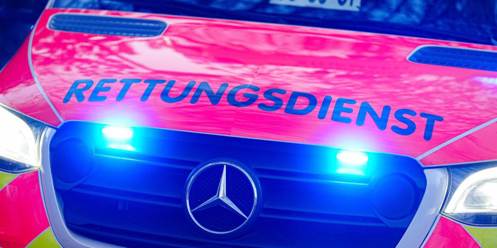 Incidente mortale a Wuppertal: automobilista viola curva proibita e uccide pedona