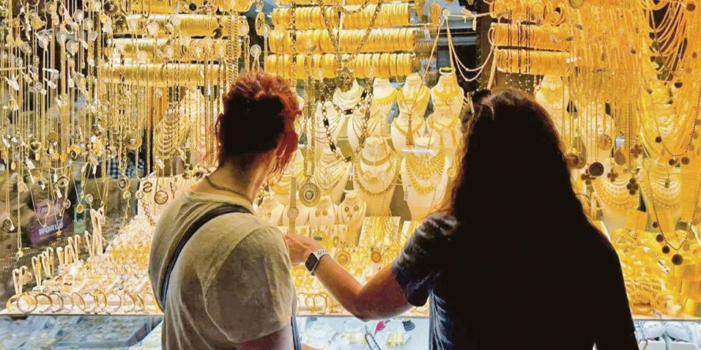 Yarım asır sonra bir ilk yaşanıyor! Kapalıçarşı'da kuyumcular altın satışını durdurdu