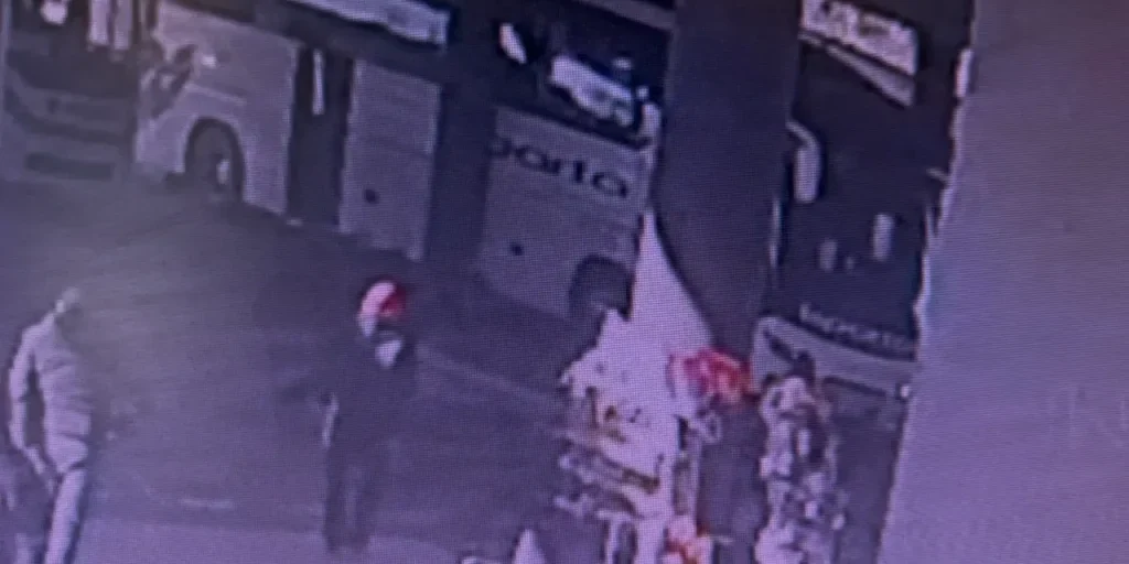 Mi dispiace, ma non ho ricevuto il testo dell’articolo da riscrivere. Per favore, inviami il contenuto originale così potrò procedere con la creazione di un nuovo titolo informativo.