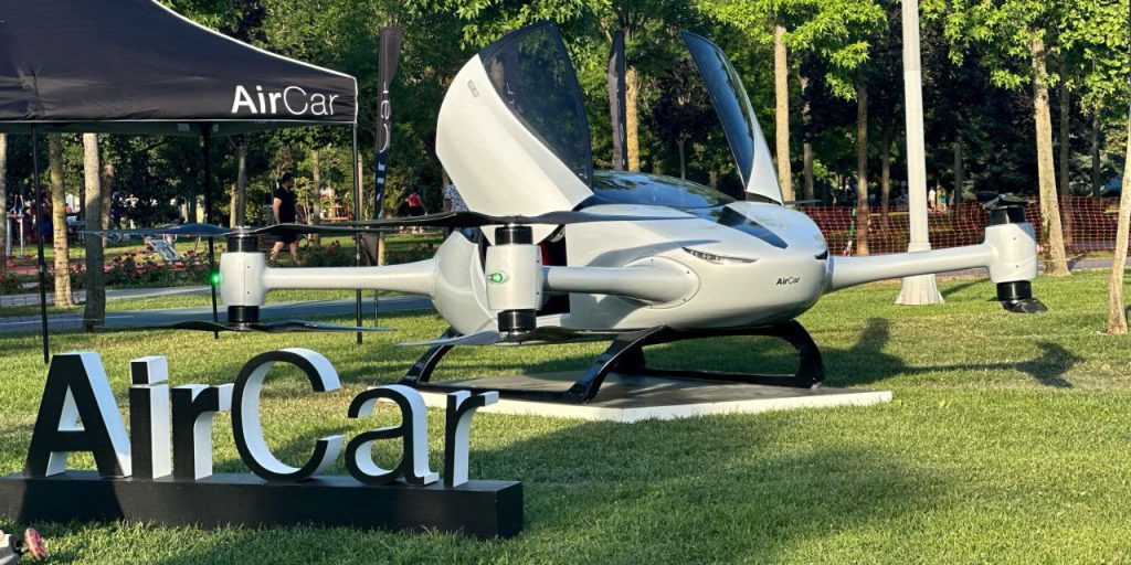 L'AirCar Rivoluziona il Mercato dei Veicoli Elettrici e Volanti con un Successo Senza Precedenti