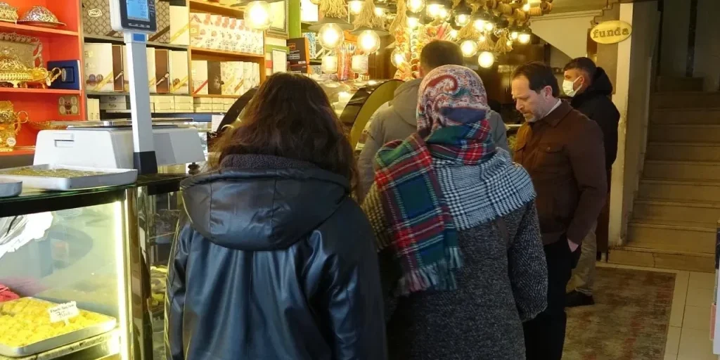 1 gennaio registrato per molti: pasticcerie affollate a Van e in altre città