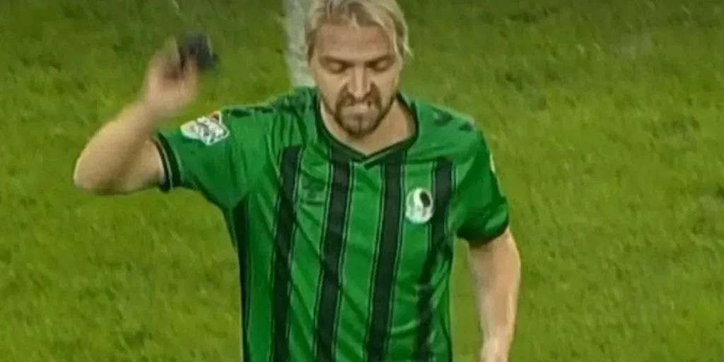 Caner Erkin espulso per la terza volta: sanzione di sei partite dopo aver colpito un compagno di squadra