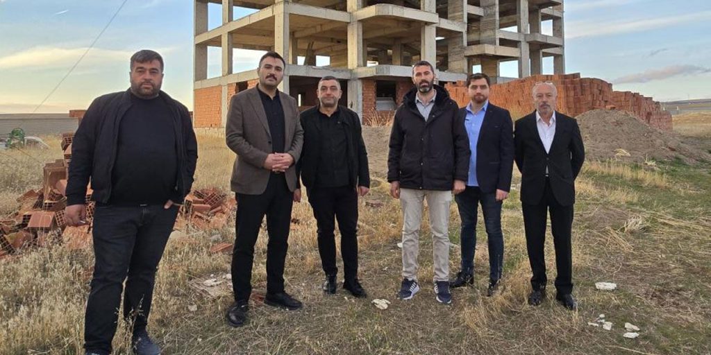 Scandalo finanziario a Yozgat: cooperative edilizie sotto accusa per presunti illeciti da 100 milioni di lire