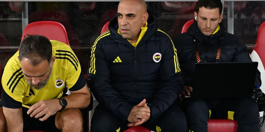 Domenico Tedesco sospeso: Göle assume la direzione e congratula la squadra per la vittoria